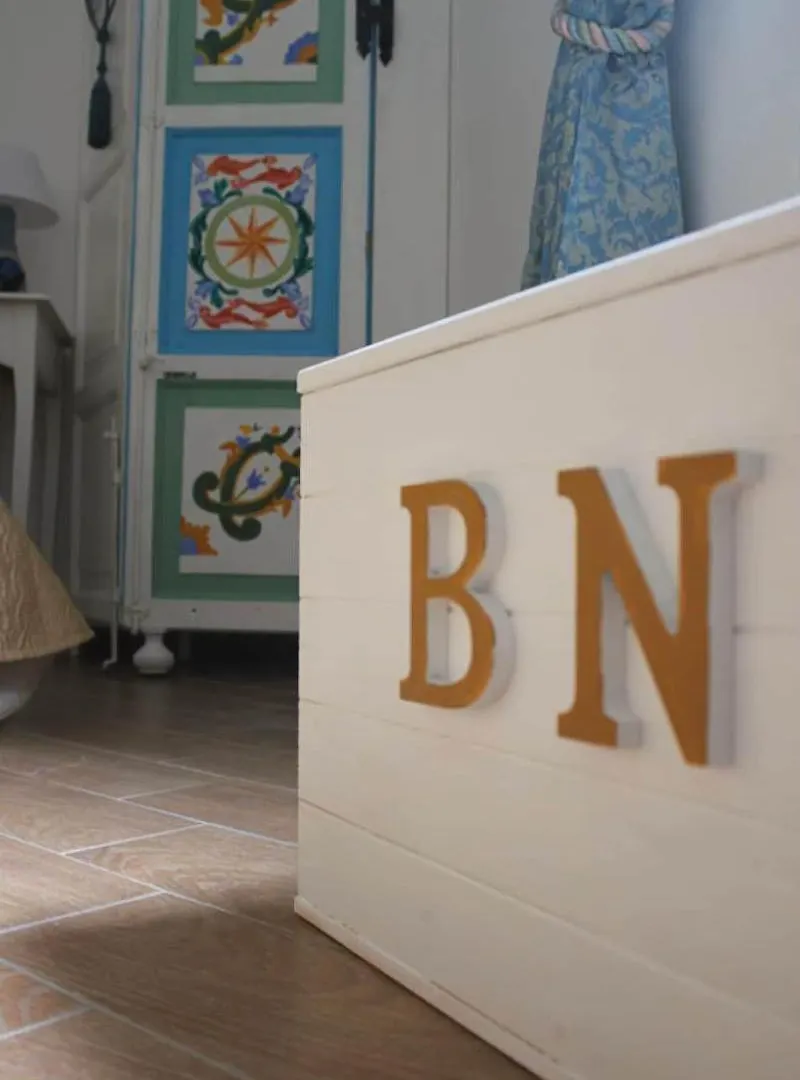 B&B 