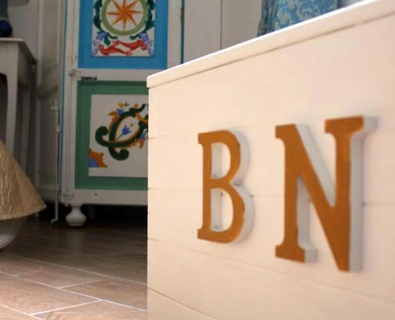B&B 